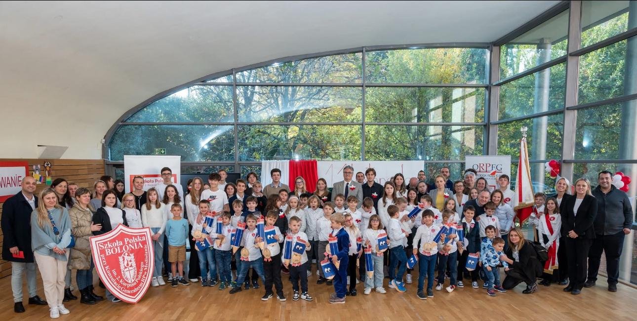 <h1><b>  11 listpada obchody Święta Niepodłości </b></h1>